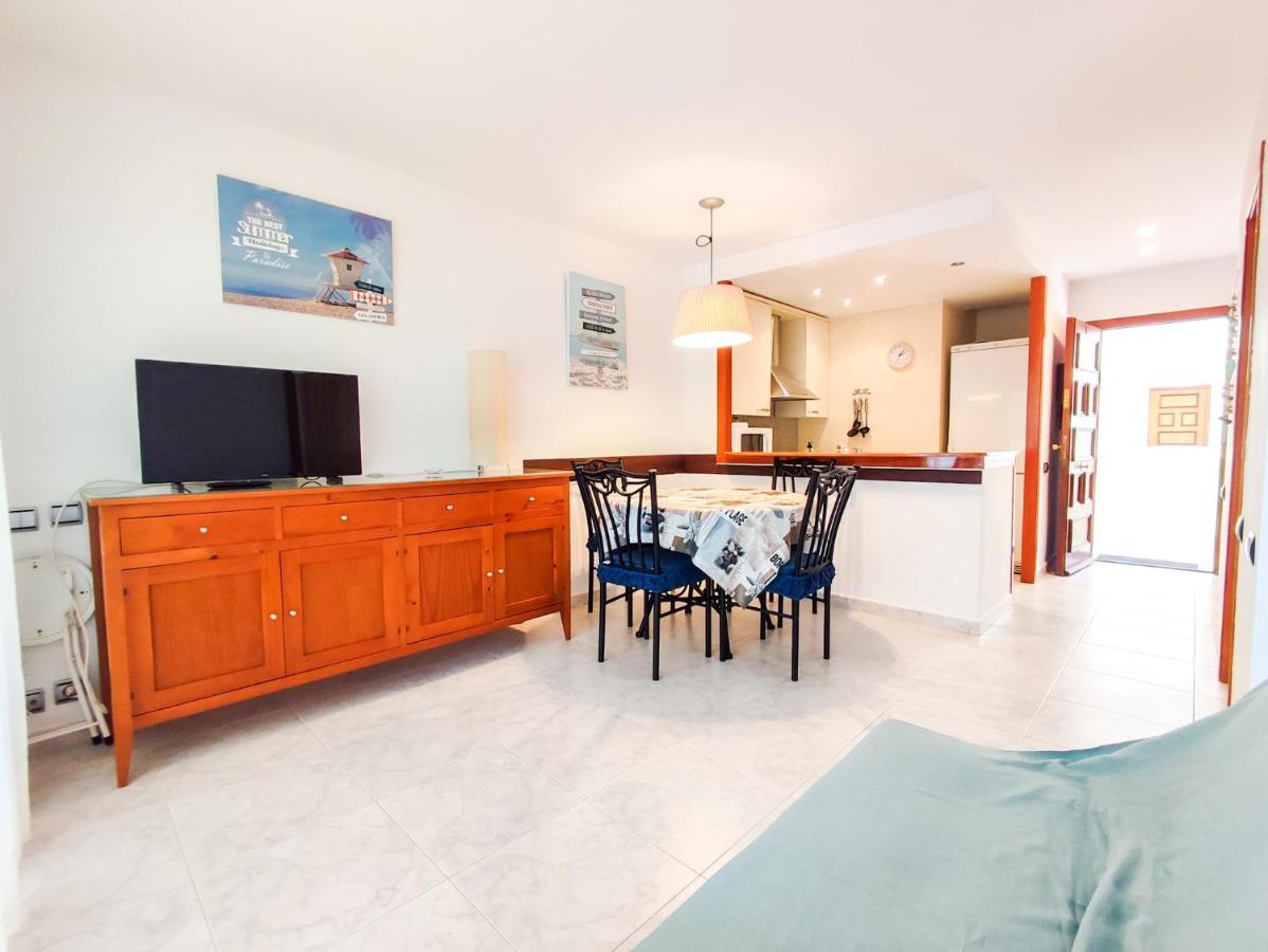 Apartamentos Colibri 坎布里尔斯 外观 照片