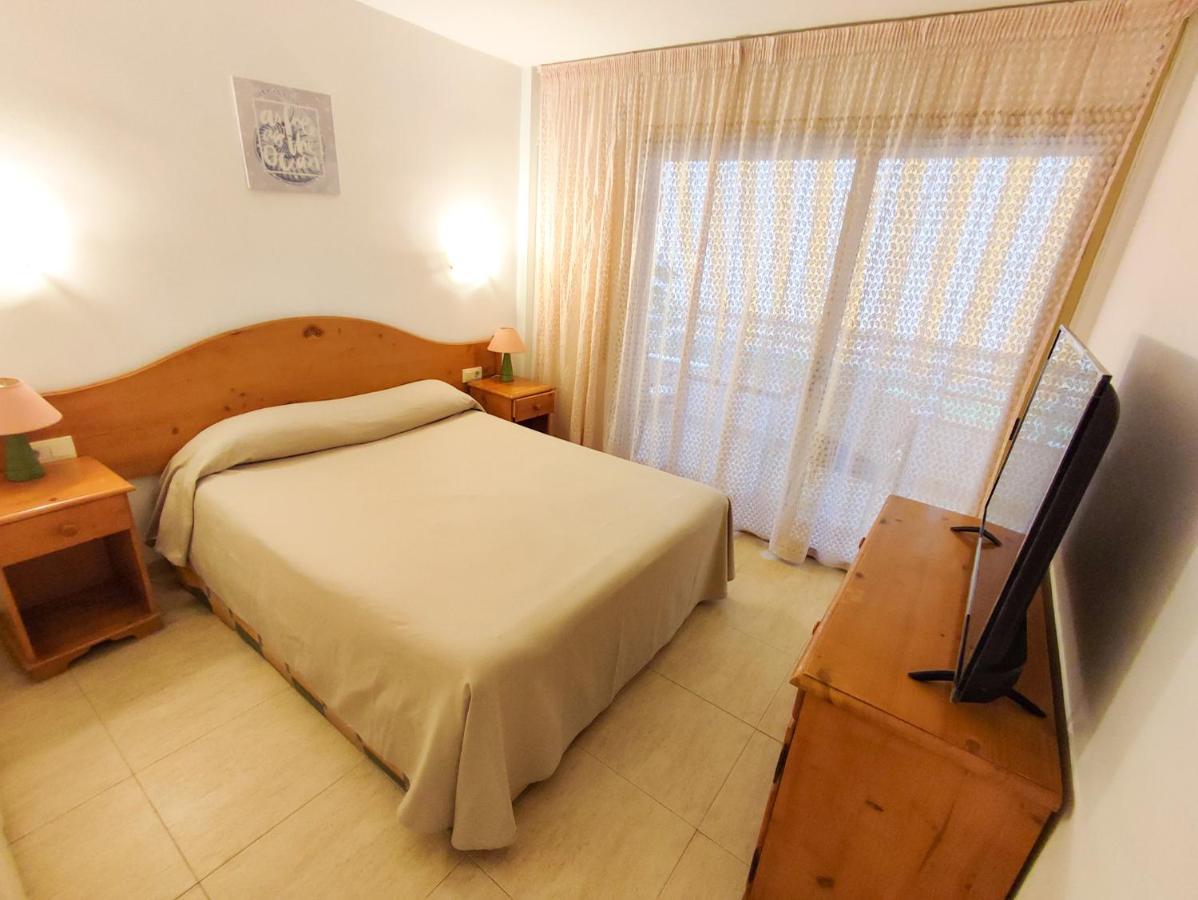 Apartamentos Colibri 坎布里尔斯 外观 照片
